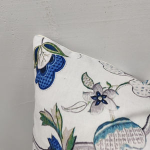 Blumen-Kissenbezug mit weißem Hintergrund, verstecktem Reißverschluss und weißer Paspelierung, dekorativer Kissenbezug für Sofa, Stuhl, Bett - Product Image 5