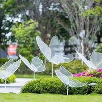 Sculpture de papillon lumineuse en acier inoxydable poli, personnalisée par le fabricant, pour décoration extérieure et intérieure de cour.