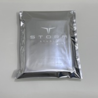 Pochette d'expédition en aluminium argenté personnalisée avec logo de marque, polymailer pour l'expédition de vêtements, pochette auto-adhésive S M L