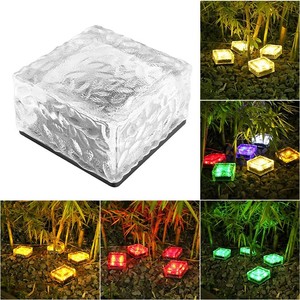 Lampes solaires LED en verre RGB Dailu, en forme de cube de glace, pour l'aménagement paysager extérieur, les pelouses, les piscines et les allées. - Product Image 1