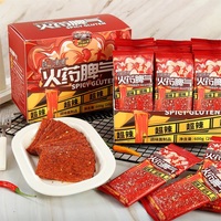 Vente en gros de collations chinoises au blé Latiao, personnalisées, exotiques, gonflées, super épicées, boîte de 30 paquets