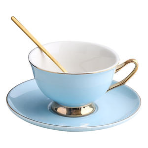 Juego de Tazas de Café de Estilo Europeo de Lujo Ligero para Mujer, Exquisita Taza y Platillo de Cerámica para el Té de la Tarde - Product Image 5