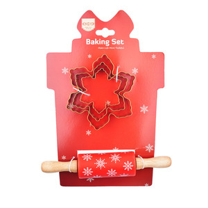 Ensemble <span class=keywords><strong>d</strong></span>'ustensiles de pâtisserie exquis pour Noël : moule à bonbons gourmands et fouet, avec rouleau à pâtisserie <span class=keywords><strong>d</strong></span>écoratif pour le Nouvel An - Product Image 2