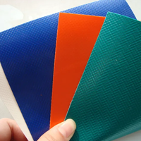 Bâche en PVC de haute qualité, 600 GSM, protection UV, durable, taille et couleur personnalisées, pour usage extérieur, prix de gros