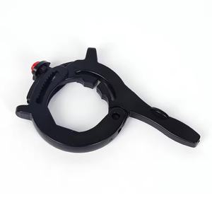 Asistencia de control de <span class=keywords><strong>crucero</strong></span> del acelerador, control de <span class=keywords><strong>crucero</strong></span> de motocicleta antifatiga Abrazadera de acelerador Bloqueo de acelerador con botón de liberación rápida - Product Image 5