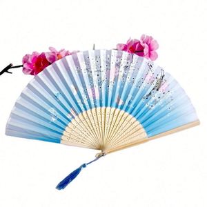 Éventail pliant en bambou avec logo personnalisé et motifs peints style amour pour mariages, cadeaux d'affaires et occasions de Noël - Product Image 1