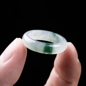 Anel de Pedra Natural Jade Verde e Azul Esmeralda Tipo A, Anel Unissex para Casal, Anel de Jade Verde para Uso Diário, Presente - Product Image 1