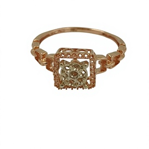 Bague de luxe de qualité supérieure, design italien, or massif 14 carats, sertissage fin, diamant véritable taille brillant, certifié IGI - Product Image 1