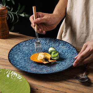 Assiette en céramique de style rétro japonais haut de gamme, classique pour la restauration et l'hôtellerie, idéale pour steak, dessert, pâtisserie et dîner - Product Image 4
