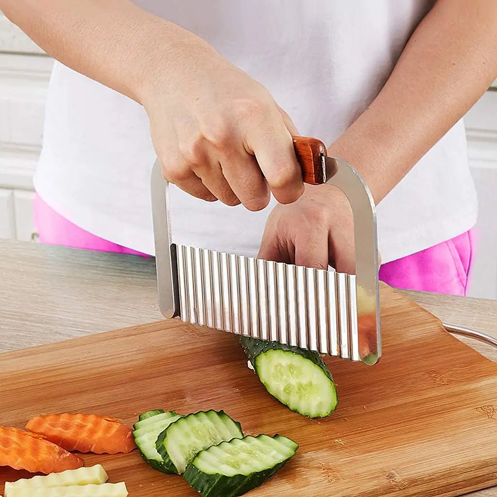 Kentang Crinkle Cutter Alat Stainless Steel Kreatif Gelombang Kentang Alat Pemotong Kayu Menangani Pisau Dapur Sayuran Strip Cutter