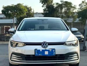 Volkswagen <span class=keywords><strong>Golf</strong></span> <span class=keywords><strong>8</strong></span> <span class=keywords><strong>2021</strong></span> d'occasion en promotion, berline 5 portes 5 places, intérieur foncé, essence, exportée de Chine - Product Image 3
