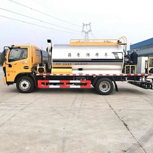 Machine à pulvériser l'asphalte, distributeur d'asphalte, camion-citerne à bitume, capacité du réservoir 5000L, distributeur de bitume à vendre - Product Image 1