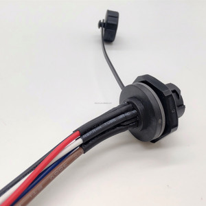 2 + 4针推锁IP67防水公面板连接器18AWG + 24AWG户外发光二极管液晶广告显示器线束 - Product Image 4