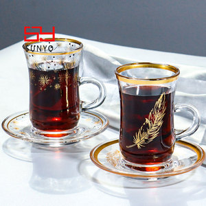 Tazza da Caffè in Stile Turco-Arabo SUNYO con Logo Personalizzabile, <span class=keywords><strong>Set</strong></span> di <span class=keywords><strong>Tazze</strong></span> da Tè in Vetro Classiche per Matrimonio con Piattino - Product Image 1