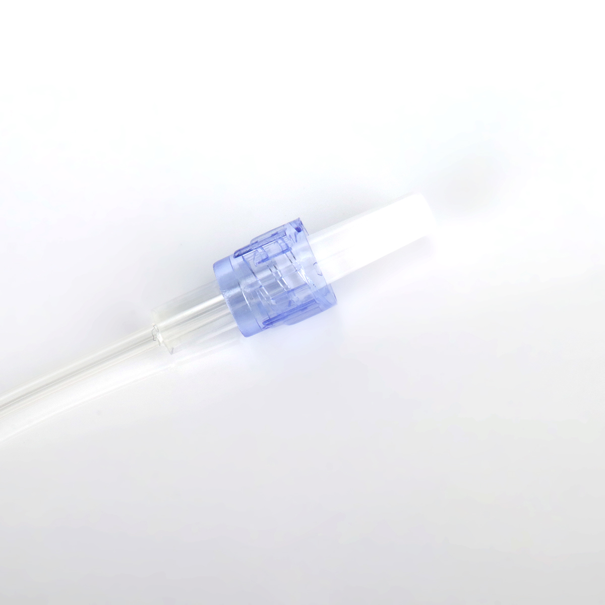 Tubo de extensión de cuatro vías CE e ISO con conector sin aguja neutral de cuatro vías sin necesidad de aguja