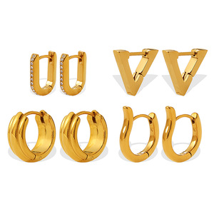 ต่างหูทรงเรขาคณิตแบบห่วง วัสดุโลหะผสมสังกะสีสีทอง รูปทรงตัวยู ดีไซน์รูปสามเหลี่ยมและดวงอาทิตย์ สำหรับผู้หญิง - Product Image 5