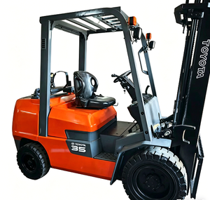 Chariot élévateur à fourche GPL d'occasion Toyota 3,5 tonnes 4,8 mètres avec moteur et boîte de vitesses - Poids 4500 kg - Product Image 1