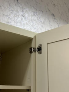 Meuble sous-vasque en bois massif avec miroir demi-lune Lavabo mélamine MDF acier marbre Comptoir salles de bains d'hôtel - Product Image 2