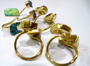 Piedras preciosas naturales de alta calidad Boda clásica Colorido Druzy Anillo de piedra doble Oro Galvanizado Drusy Piedra preciosa Forma libre - Product Image 3