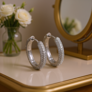 Orecchini a Cerchio in Oro Bianco con Cristalli Rotondi Taglio Brillante e Micro Inserti di Strass, Stile Classico per Gioielli da Festa per Donne - Product Image 2