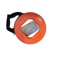 Tire-fil 3 brins tressé 30m PET/Nylon/Fibre de verre/Acier sur bobine, modèle MKS 3PY4530, boîtier plastique rouge, bleu, vert