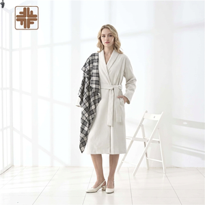 Manteau de veste marron clair beige en matériau durable ODM fabriqué à Taiwan pour femme - Product Image 1