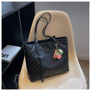 Grand sac fourre-tout décoratif polyvalent à une épaule pour étudiantes - Product Image 5