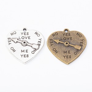 Pendentif Cœur Flèche Tournante en Alliage de Zinc Argent Vieilli « Love Me Yes No » pour la Création de Cartes de Saint-Valentin - Product Image 4
