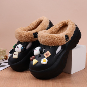 Pantoufles à talons épais pour femmes, couleur beige, avec doublure en polaire, antidérapantes, chaudes et confortables, chaussures à bout fermé, à enfiler, automne et hiver - Product Image 4