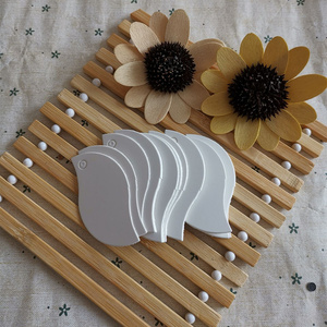Mini etiquetas colgantes de papel Kraft 100 unids/lote, pegatina adhesiva con patrón de hoja marrón blanca, cartón para ropa, fabricación de tarjetas de boda - Product Image 4