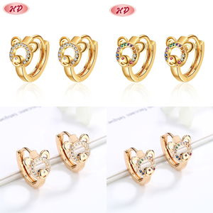 Aretes Huggie de Latón con Baño de Oro de 18k para <span class=keywords><strong>Mujer</strong></span>, Ideales para Bodas, Uso Diario, Gran Stock, MOQ 12, Accesorios al por Mayor - Product Image 5