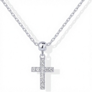 PAVOI Collier Pendentif Croix en Zircon Cubique Plaqué Or Blanc Rhodié Hypoallergénique Chaîne Réglable pour Femme Religieuse - Product Image 4