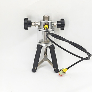 <span class=keywords><strong>Calibrador</strong></span> de Alta Presión Portátil de 700 Bares <span class=keywords><strong>con</strong></span> Estuche de Transporte - Product Image 1