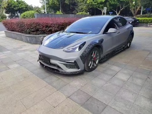ชุดแต่ง IM Body Kit สำหรับ Tesla Model 3 - กันชนหน้าและหลัง, สเกิร์ตข้าง, ลิปหน้า HOOD, ดิฟฟิวเซอร์, และซุ้มล้อ - Product Image 4