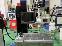 Outil de réparation par soudage laser pour moules d'injection et moules de soufflage
