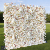 Mur de fleurs artificielles rouges en soie enroulable de luxe 8ft x 8ft pour toile de fond de photographie de mariage en gros