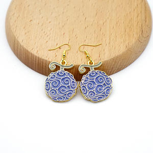 Nouvelles Boucles d'Oreilles Tendance Unisexe en Alliage, Style Japonais Anime, Motif <span class=keywords><strong>Ace</strong></span> <span class=keywords><strong>Fruit</strong></span> <span class=keywords><strong>du</strong></span> Démon Caoutchouc Doré Brûlant - Product Image 4