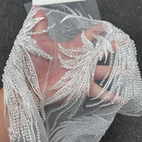 Tissu en dentelle de tulle blanc GCW-QUV100263, lourdement orné de perles, de paillettes et de plumes, broderie ailes de phénix, pour studio de haute couture