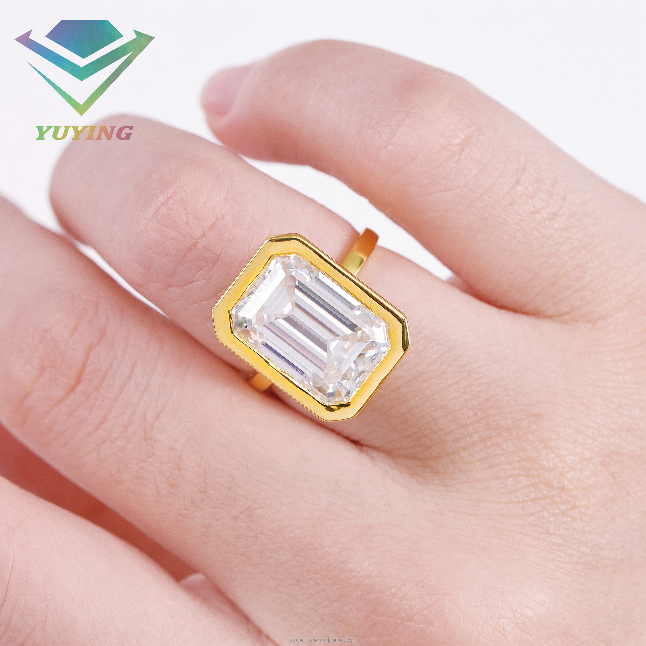 Emerald cut diamond ring