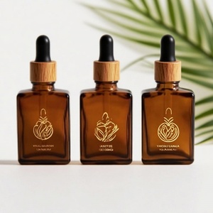 ขวดน้ำหอมทรงเหลี่ยมหรูหราขนาด 30 มล. 50 มล. แบบเปล่า พร้อมหัวฉีดสเปรย์ ขวดแก้ว - Product Image 4