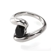 Bague en acier inoxydable torsadée polie à bande ouverte, incrustée d'une pierre noire ovale, bijou de mode