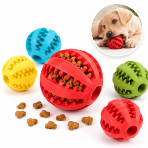 Jouet interactif pour chien en caoutchouc naturel, résistant aux morsures, balle à mâcher en forme de pastèque, jouet durable pour chiot, distributeur lent de friandises, pour le jeu et la santé dentaire - Product Image 1