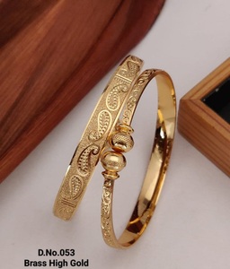 Pulseras de Moda de Lujo para Hombre y Mujer, Suministro de Fábrica, Precio al por Mayor Disponible - Product Image 5