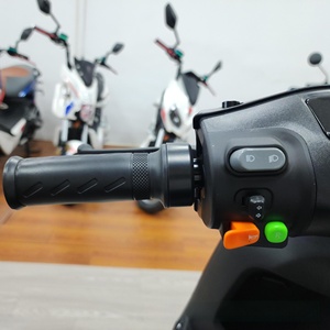 Scooter à deux roues Fashion White 1000W 1200W 1500W avec phare - Product Image 3