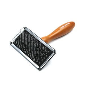 Peigne pour animaux de compagnie personnalisable d'usine avec manche en bois aiguille en acier inoxydable peigne à cheveux sûr pour chiens chats vêtements pour chiens chats - Product Image 4