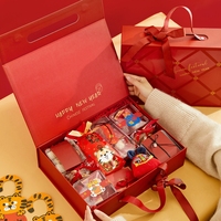 En gros personnalisé premium valise noël nouvel an chinois boîte-cadeau mariage rouge rigide papier pliable luxe bonbons boîte-cadeau