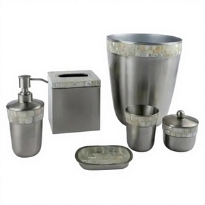 Ensemble de salle de bain et accessoires de luxe pour la maison et l'hôtel, en acier inoxydable, personnalisé, collection nacre, six pièces - Product Image 1