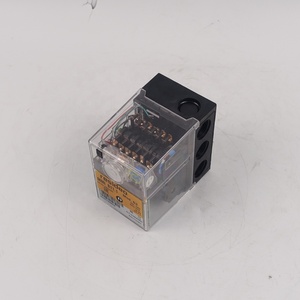 Boîtier de contrôle de sécurité pour brûleur à gaz Resideo MMI811.1 MOD.63 0620420U - Product Image 4