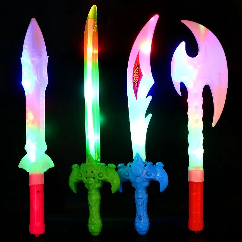 Elektronik aydınlık silah oyuncak plastik yanıp sönen kılıç bıçak şekli balta oyuncak LED ışık kılıç bıçak