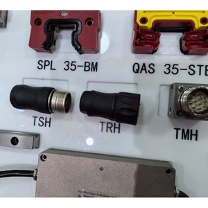 บล็อกนำทางเชิงเส้น Schneeberger รุ่น AMS 3B W 35-A-G0-V3+ZCV+SP สำหรับเครื่องมือกลึง CNC - Product Image 4